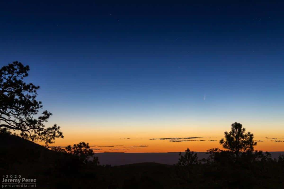 Cette image a été prise le matin du 5 juillet 2020 par Jeremy Perez au Sunset Crater en Arizona.