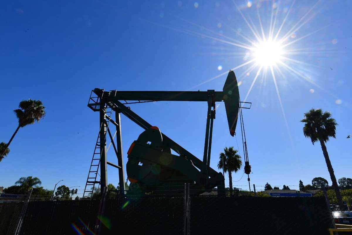 Le pétrole baisse en raison de la crainte de la variance Delta
