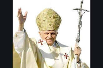 Twitter : « Le Pape est mort »