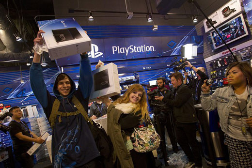 PlayStation 4 : 1 million d'exemplaires écoulés par Sony en 24h ?