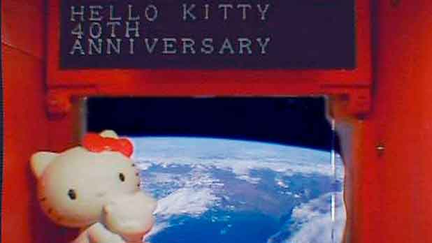 Hello Kitty tourne autour de la Terre à bord d'un satellite