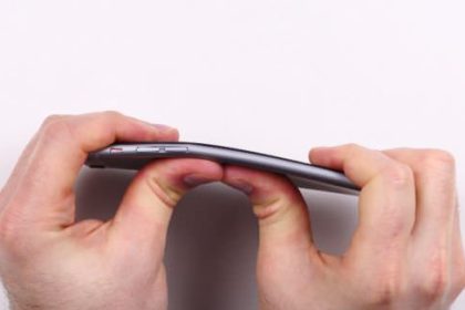 "Bendgate" : l'iPhone 6 se plie, mais il faut le vouloir