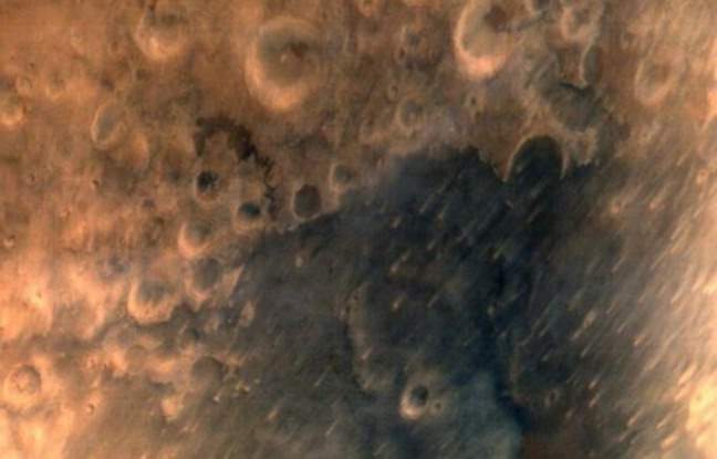 Mars : la sonde indienne envoie ses premières photos