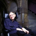 Intel et Stephen Hawking préparent un fauteuil roulant connecté