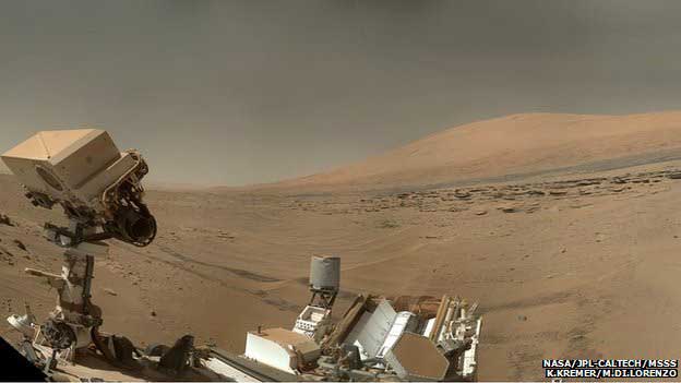 le rover curiosity a mis plus dun an pour se rendre a pied du mont sharp