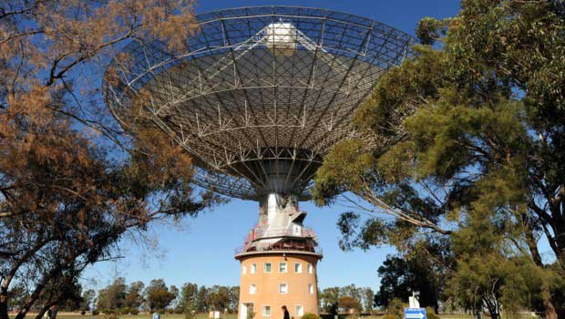le telescope de l observatoire de parkes australie