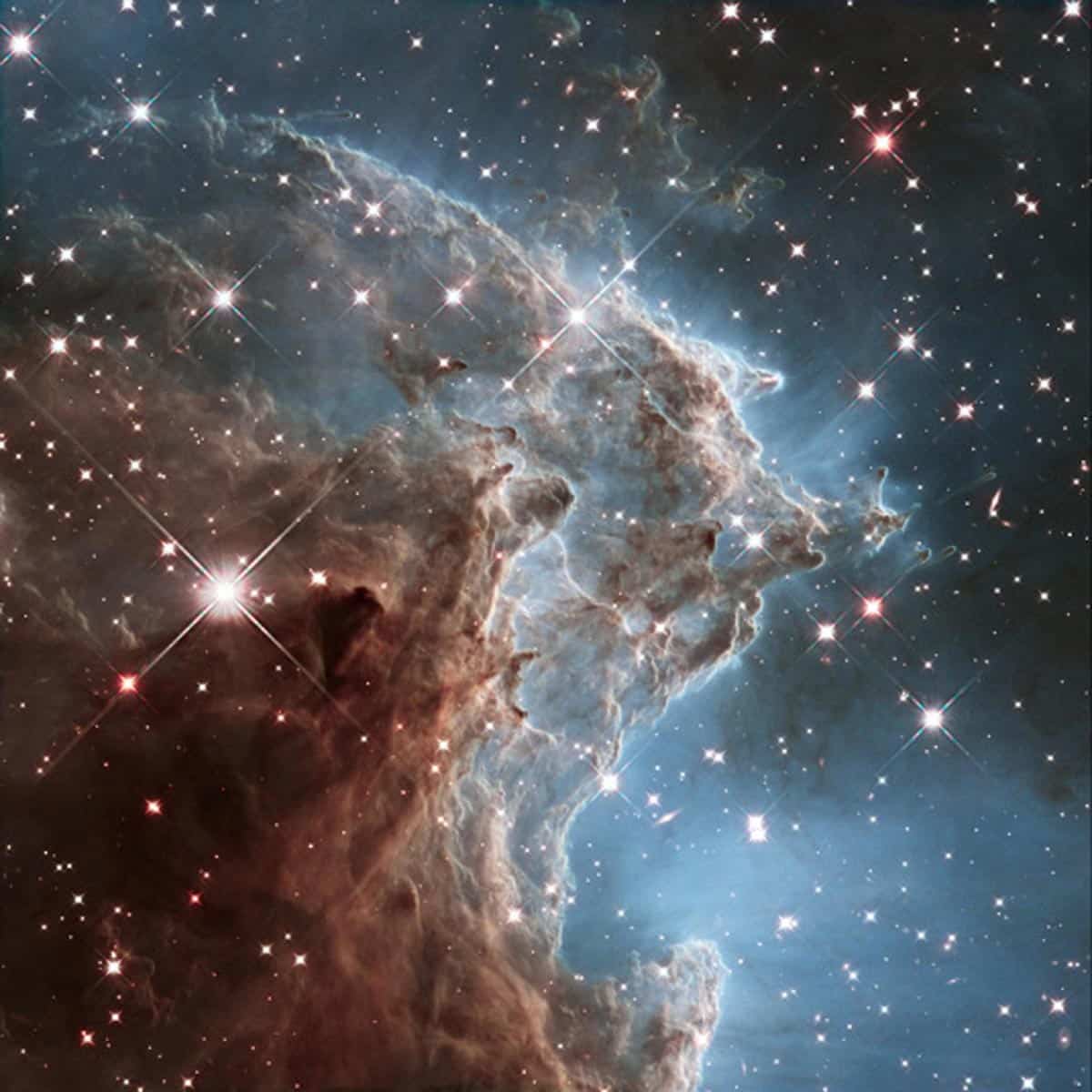 20. Image d'une partie de NGC 2174, également connu sous le nom de la nébuleuse tête de singe. Cette photo a été utilisée pour fêter les 24 ans en orbite de Hubble (Photo : NASA/ESA/Hubble)
