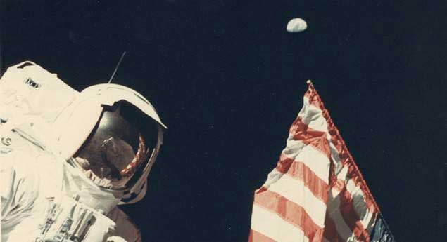 La NASA va vendre aux enchères des photos d'archive