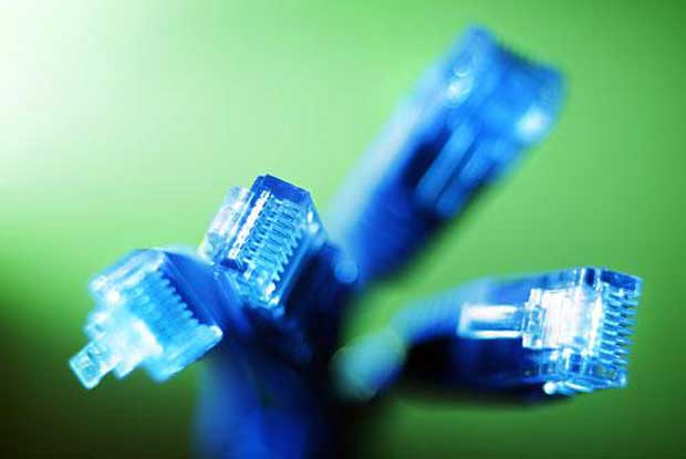 Internet : la fibre optique se fraie un chemin avec ses 1 million d'utilisateurs