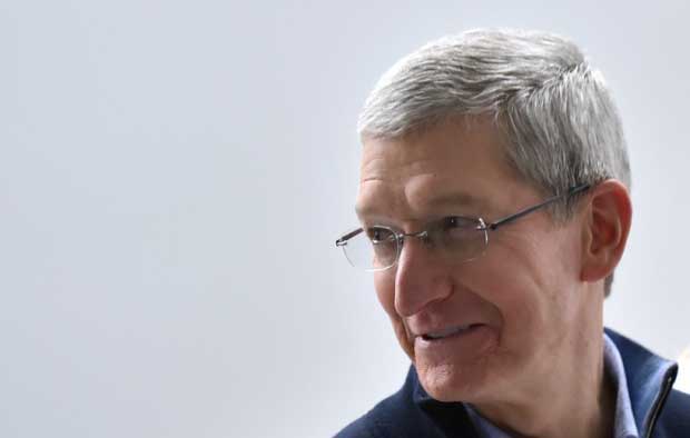 Le patron milliardaire d'Apple, Tim Cook, veut faire don de sa fortune