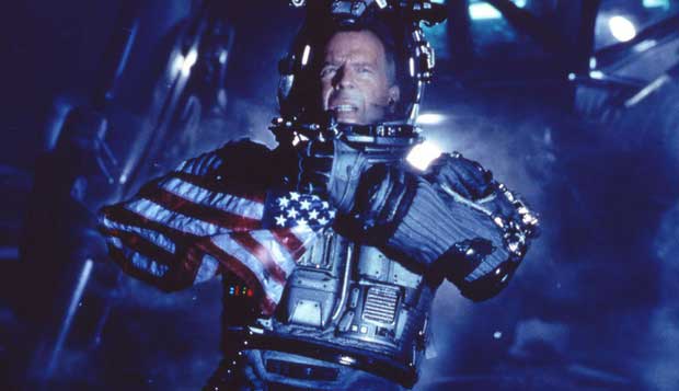 Bruce Willis à la surface d'un astéroïde qui menace la Terre.