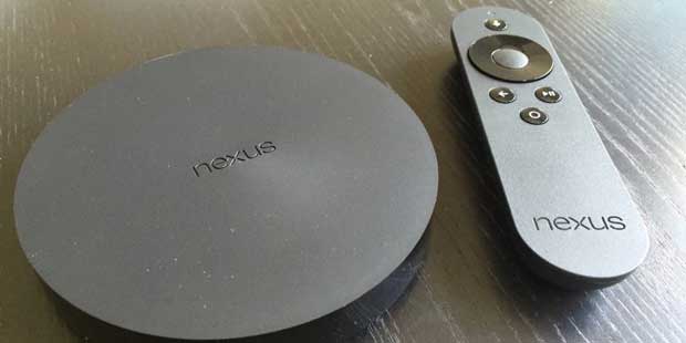 Le boîtier Nexus Player et sa télécommande.