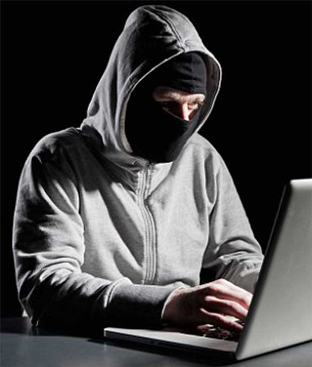 Hacker : 90 dollars pour pirater un compte Gmail, 350 dollars pour un compte Facebook