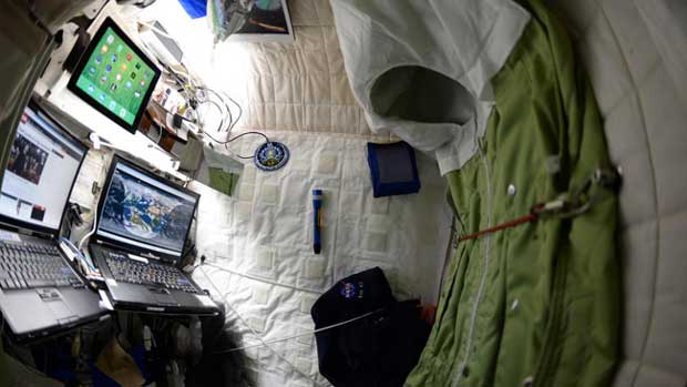 À quoi ressemble la chambre d'un astronaute ?
