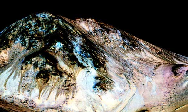 NASA : que faut-il attendre de l'annonce de la découverte d'eau sur Mars ?