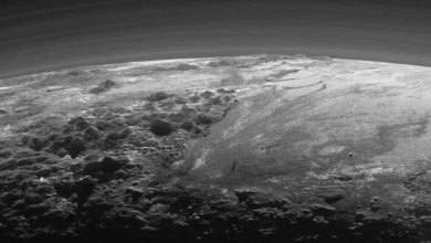 Coucher de soleil spectaculaire sur Pluton