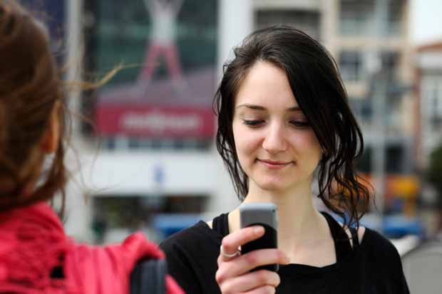 6% des jeunes Français sont véritablement accros à leur mobile