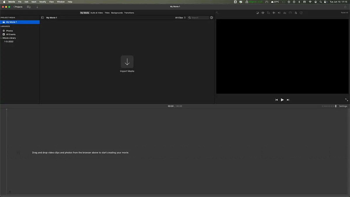 Interface iMovie sur Mac avec options de montage par glisser-déposer