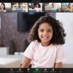 Mode Focus de Zoom côté hôte lors d’une réunion en visioconférence, avec l’animateur visible et les participants masqués entre eux