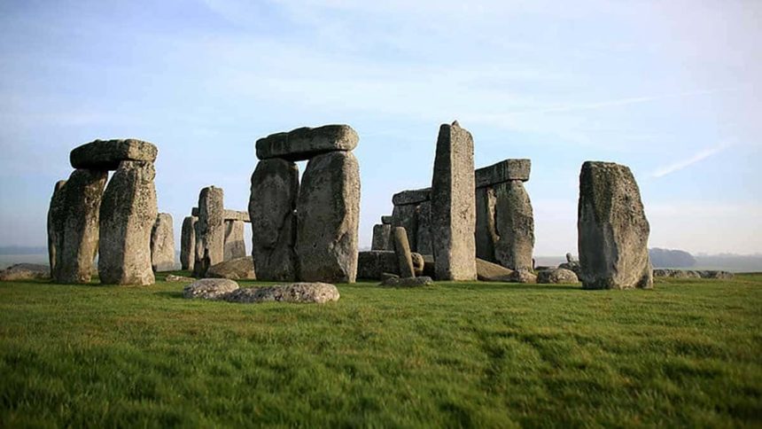 Les scientifiques ont compris pourquoi Stonehenge a résisté à l'épreuve du temps.