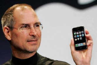 Apple a travaillé sur l'iPhone nano, selon un courriel de Steve Jobs.