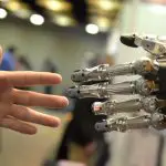 De nombreuses personnes ont de nombreux doutes quant au niveau de confiance dans les robots