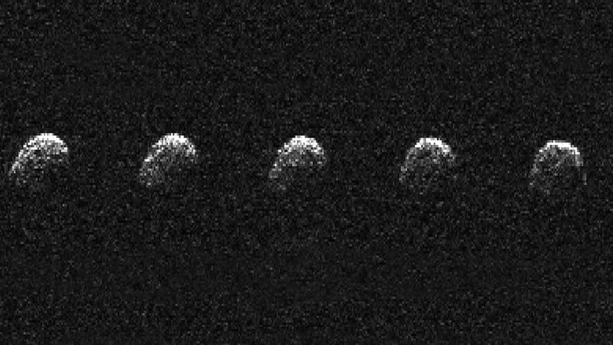 Observations de 4660 Nereus réalisées en 2002 à l'aide du télescope Arecibo