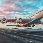 Les secteurs de l'aviation et de la technologie débattent pour savoir si la 5G peut faire s'écraser un avion
