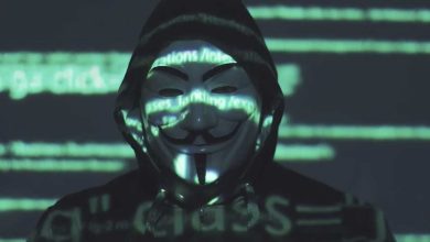 Les Anonymous attaquent des sites web russes.