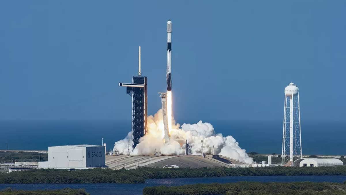 SpaceX affirme que 40 satellites à large bande Starlink ont été détruits par une tempête géomagnétique récemment.