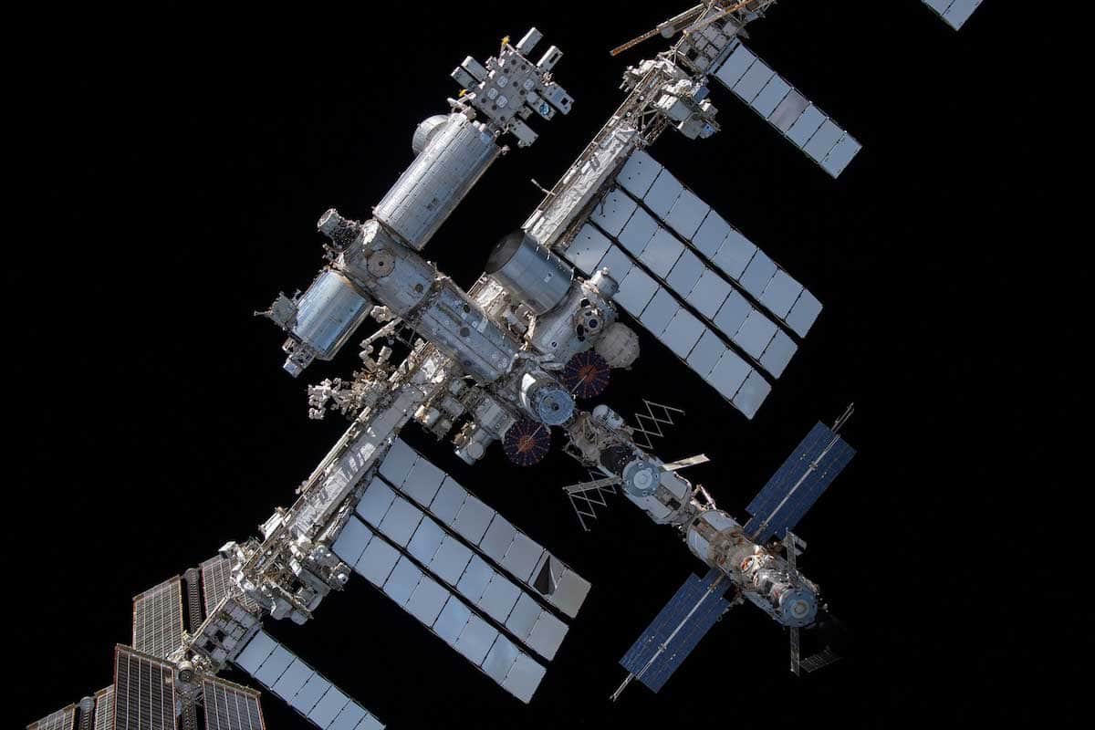 Un responsable de la NASA confirme que les relations entre les États-Unis et la Russie sur la station spatiale vont se poursuivre.