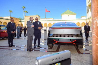 Faouzi Annajah dévoile la première marque de voiture marocaine et un prototype à hydrogène devant le roi Mohammed VI