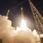 Décollage de la fusée Vega-C transportant le satellite Biomass depuis le centre spatial de Kourou, dans la nuit du 29 avril 2025