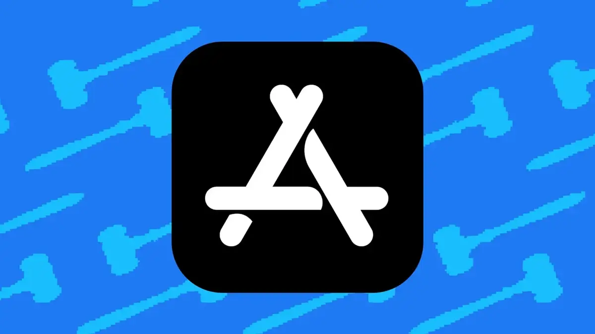 Logo de l’App Store stylisé en blanc sur fond noir, sur fond bleu illustré de maillets de justice