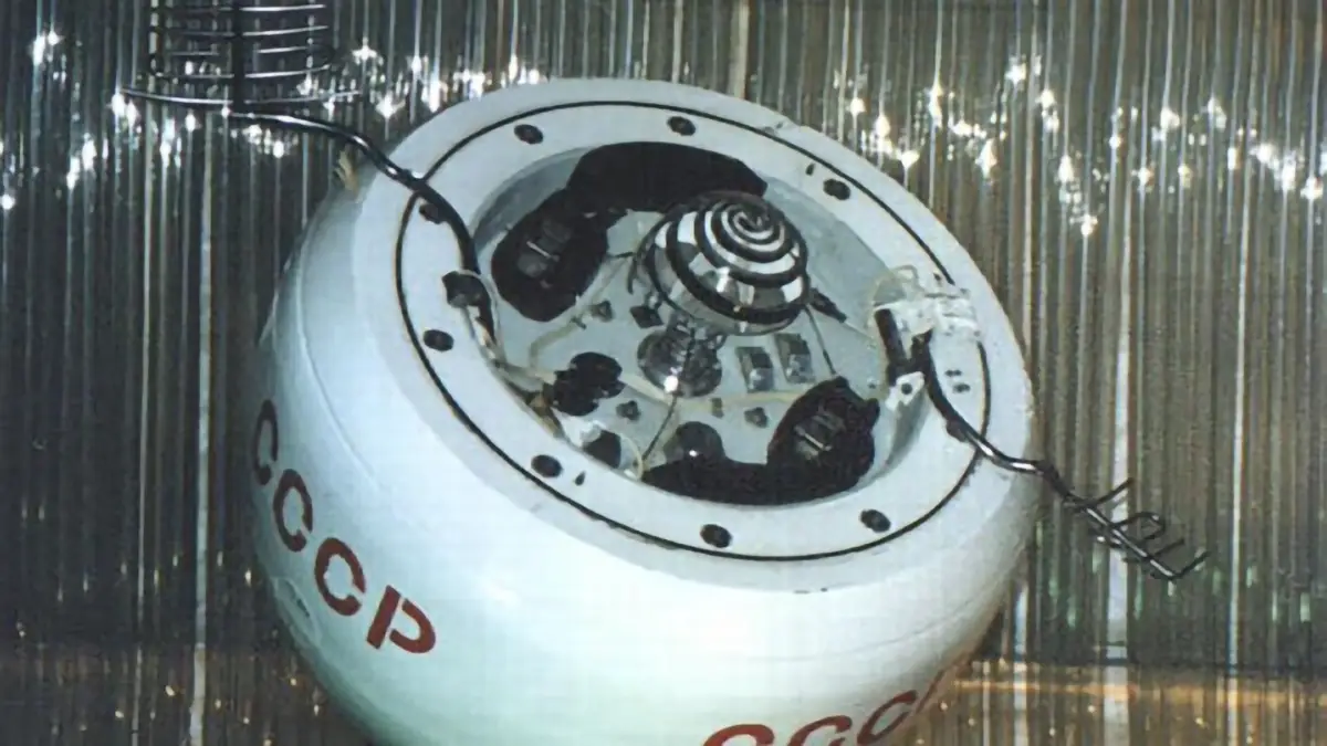 Vue rapprochée de la sonde soviétique Cosmos 482, module sphérique marqué CCCP