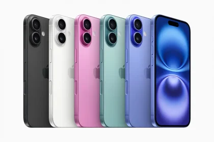 Gamme d’iPhone exposée en cinq coloris, illustrant les modèles récents conçus par Apple et assemblés en Asie.