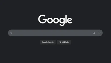 Interface de Google avec bouton Mode IA activé sur fond sombre, illustrant la nouvelle expérience de recherche par intelligence artificielle
