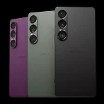 Trois Sony Xperia 1 VII de dos, alignés en violet, vert et noir, avec triple capteur Zeiss en colonne