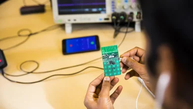 Préparation technique et tests de charge pour garder un téléphone opérationnel lors d’une panne de courant