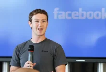 Mark Zuckerberg s’exprime au micro chez Facebook, illustration Meta et réorganisation de l’IA
