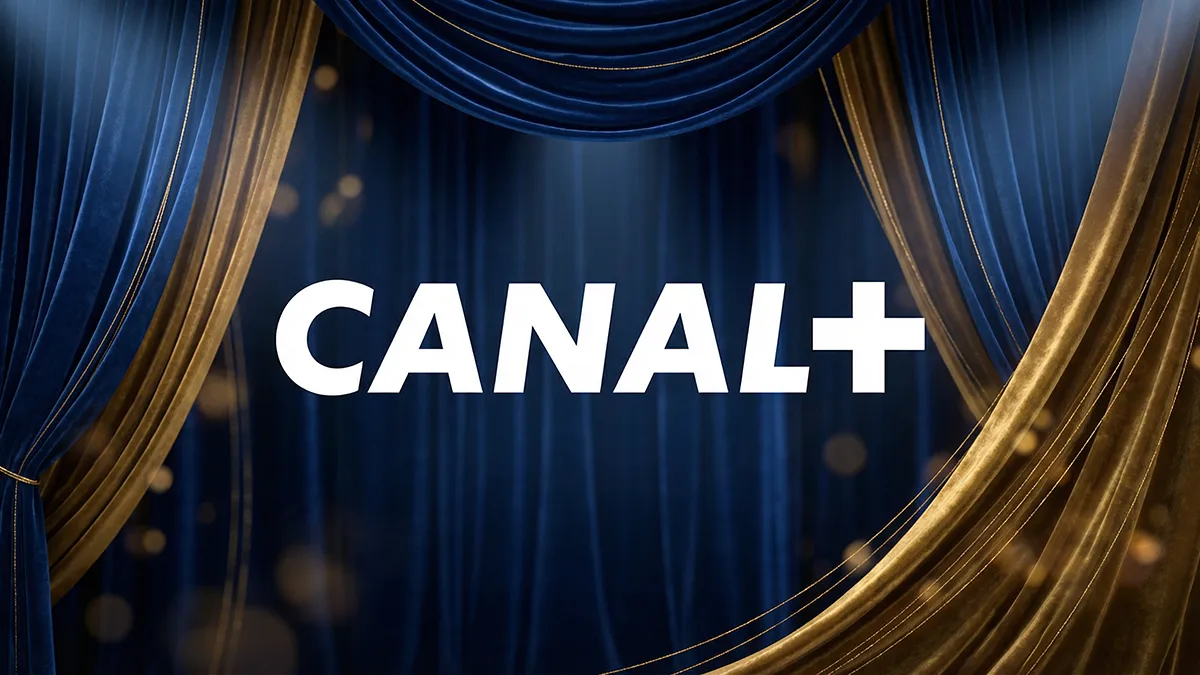 Logo CANAL+ sur des rideaux de scène bleus et dorés, illustration du plan de service Canal+.